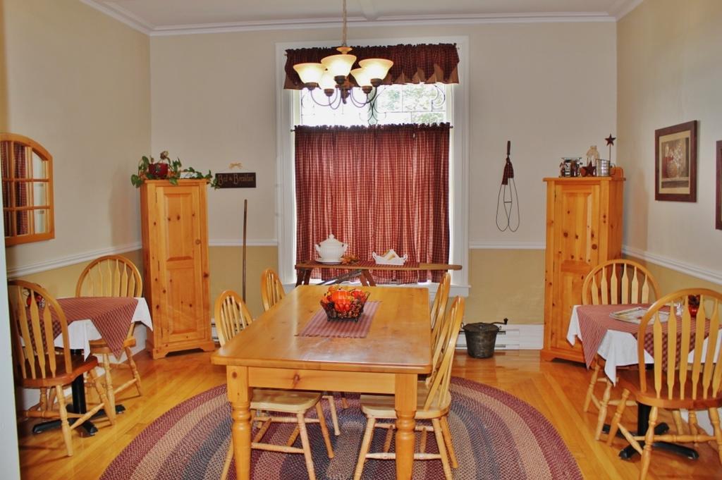 Bennett House B&B Вудсток Экстерьер фото
