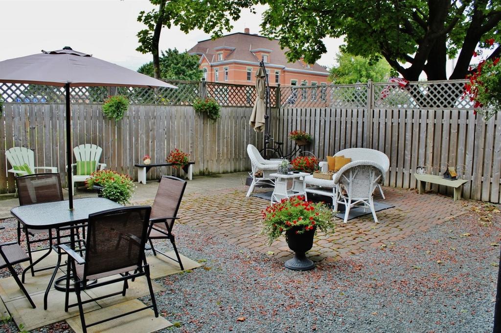 Bennett House B&B Вудсток Экстерьер фото